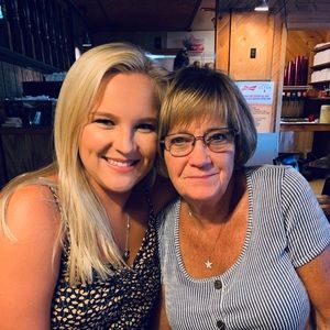 Meet your Posher, Janet